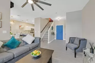 Photo #2: 2638948 Listing