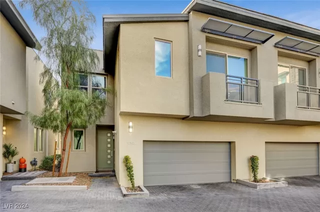 MLS: 2638959 Condo For Sale