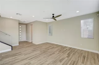 Photo #4: 2638959 Listing 