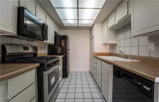 Photo #6: 2638972 Listing 