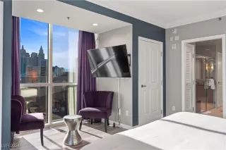 Photo #3: 2638983 Listing