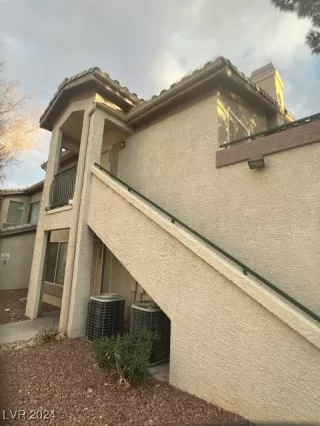 Photo #2: 2638987 Listing 