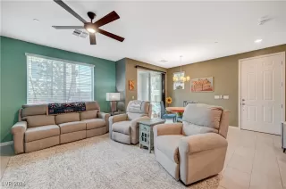 Photo #6: 2638990 Listing