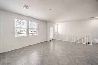 Photo #4: 2639000 Listing 