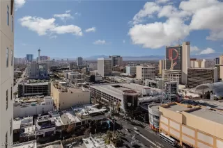 Photo #2: 2639006 Listing 