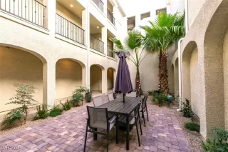 Photo #5: 2639049 Listing 