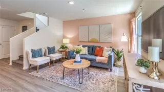 Photo #2: 2639086 Listing 