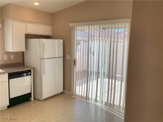 Photo #3: 2639097 Listing 