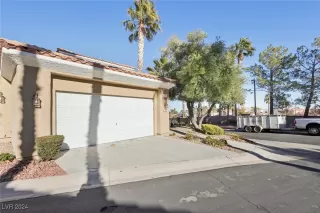 Photo #4: 2639098 Listing 