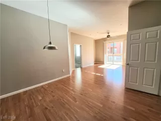 Photo #2: 2639112 Listing 