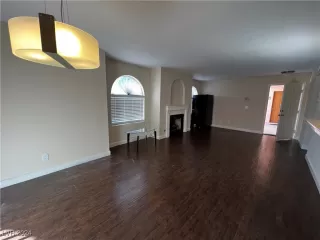 Photo #5: 2639116 Listing 