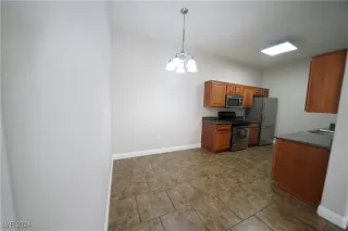 Photo #5: 2639143 Listing 