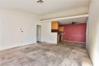 Photo #3: 2639173 Listing