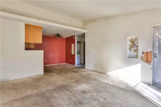 Photo #4: 2639173 Listing