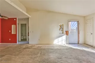 Photo #6: 2639173 Listing