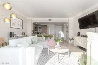 Photo #6: 2639217 Listing