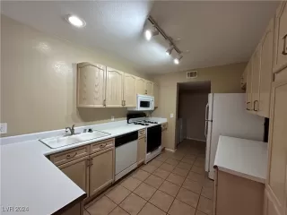 Photo #2: 2639254 Listing 