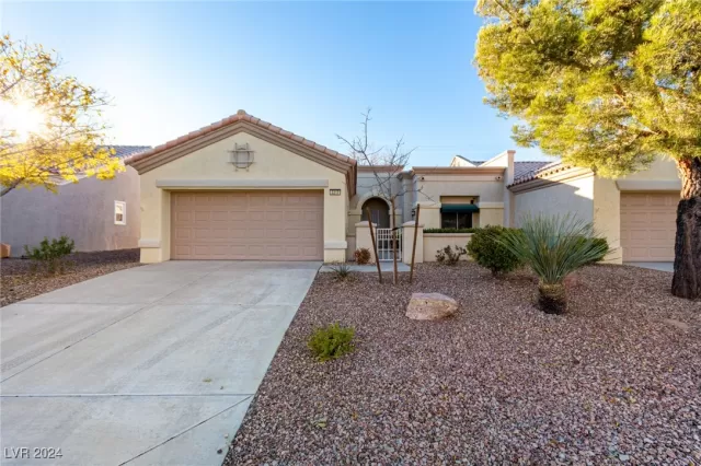 MLS: 2639289 Condo For Sale