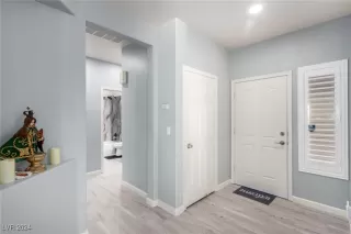 Photo #4: 2639289 Listing