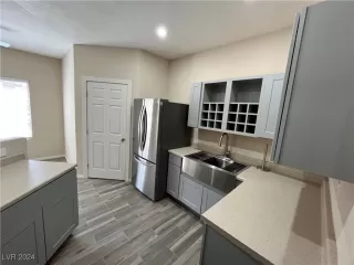 Photo #1: 2639338 Listing 