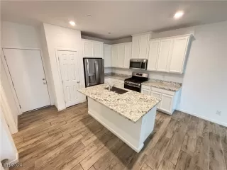 Photo #4: 2639377 Listing 