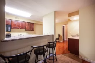 Photo #4: 2639398 Listing 