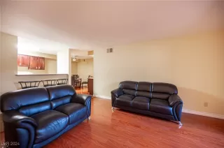 Photo #5: 2639398 Listing 