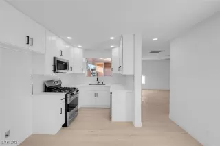 Photo #6: 2639405 Listing 