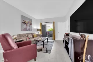 Photo #2: 2639411 Listing