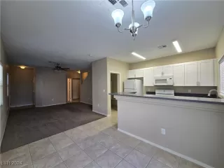 Photo #6: 2639420 Listing 