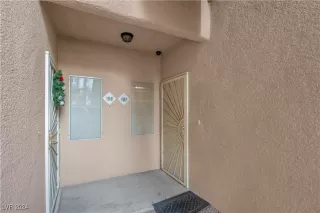 Photo #2: 2639433 Listing