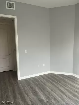 Photo #3: 2639434 Listing