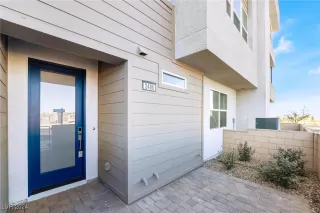 Photo #2: 2639447 Listing