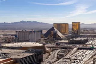 Photo #3: 2639466 Listing 