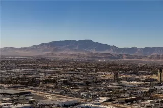 Photo #5: 2639466 Listing 