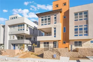 Photo #2: 2639468 Listing