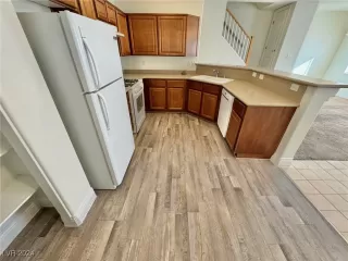 Photo #2: 2639499 Listing 