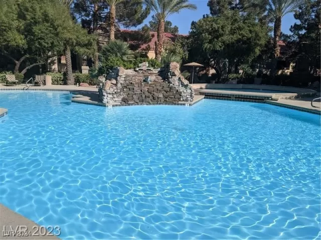 MLS: 2639505 Condo For Sale