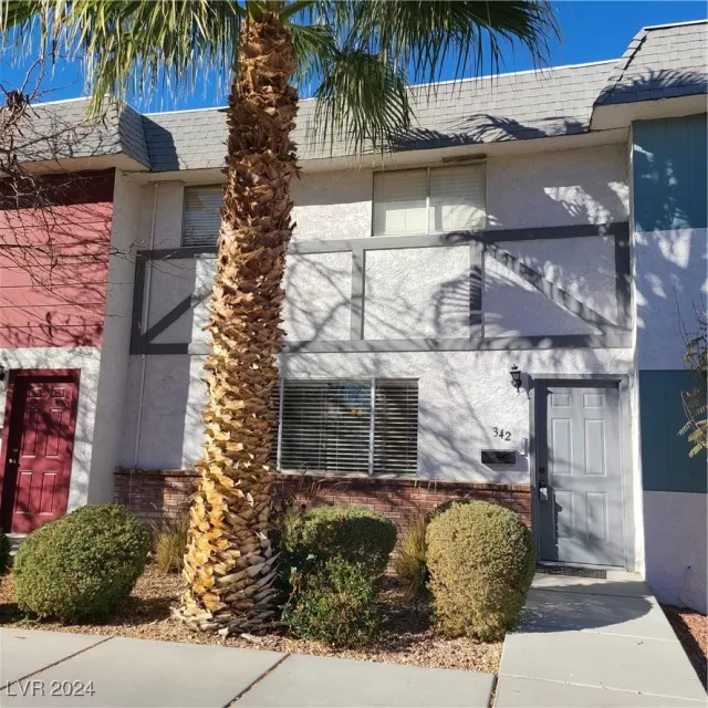 MLS: 2639556 Condo For Sale