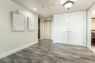 Photo #5: 2639559 Listing