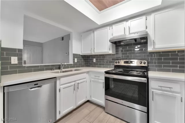 MLS: 2639585 Condo For Sale