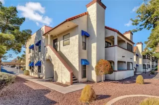 Photo #2: 2639585 Listing