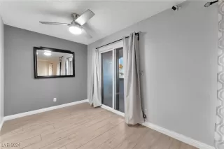 Photo #6: 2639585 Listing