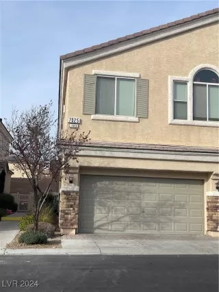 Photo #1: 2639604 Listing 