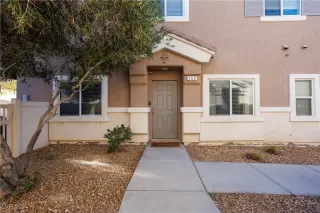 Photo #2: 2639613 Listing