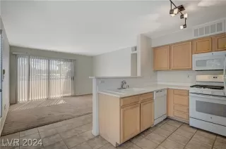 Photo #4: 2639637 Listing 