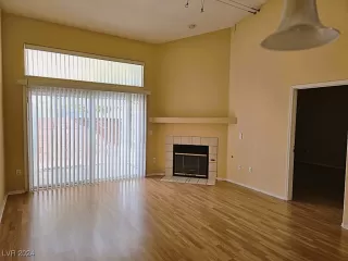 Photo #2: 2639692 Listing 