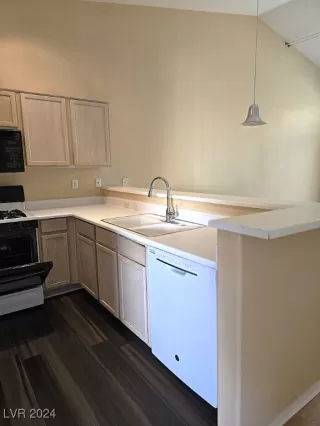 Photo #6: 2639692 Listing 