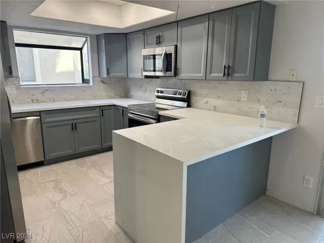 MLS: 2639723 Condo For Sale