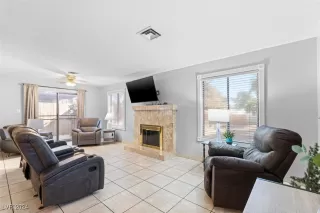 Photo #2: 2639724 Listing